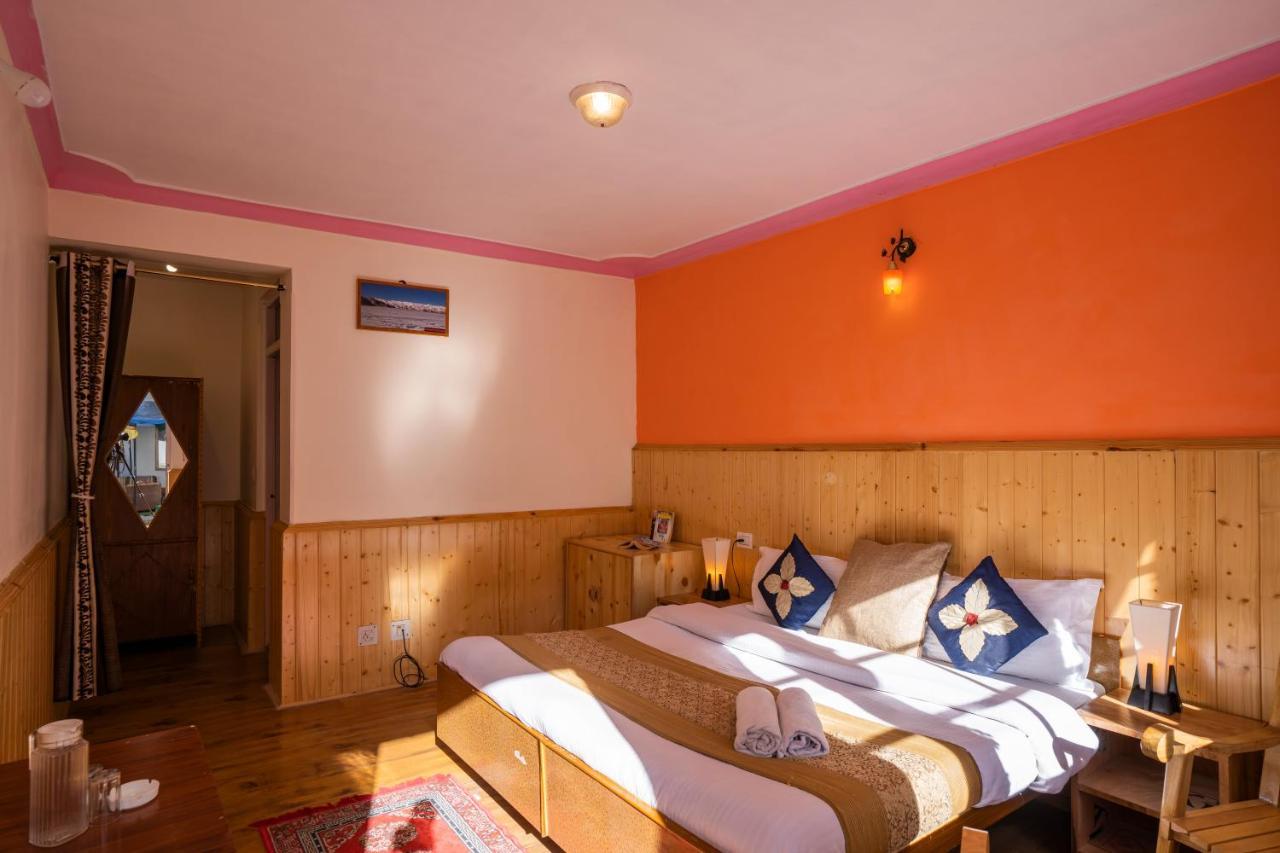 Rainbow Hostelier Leh Esterno foto