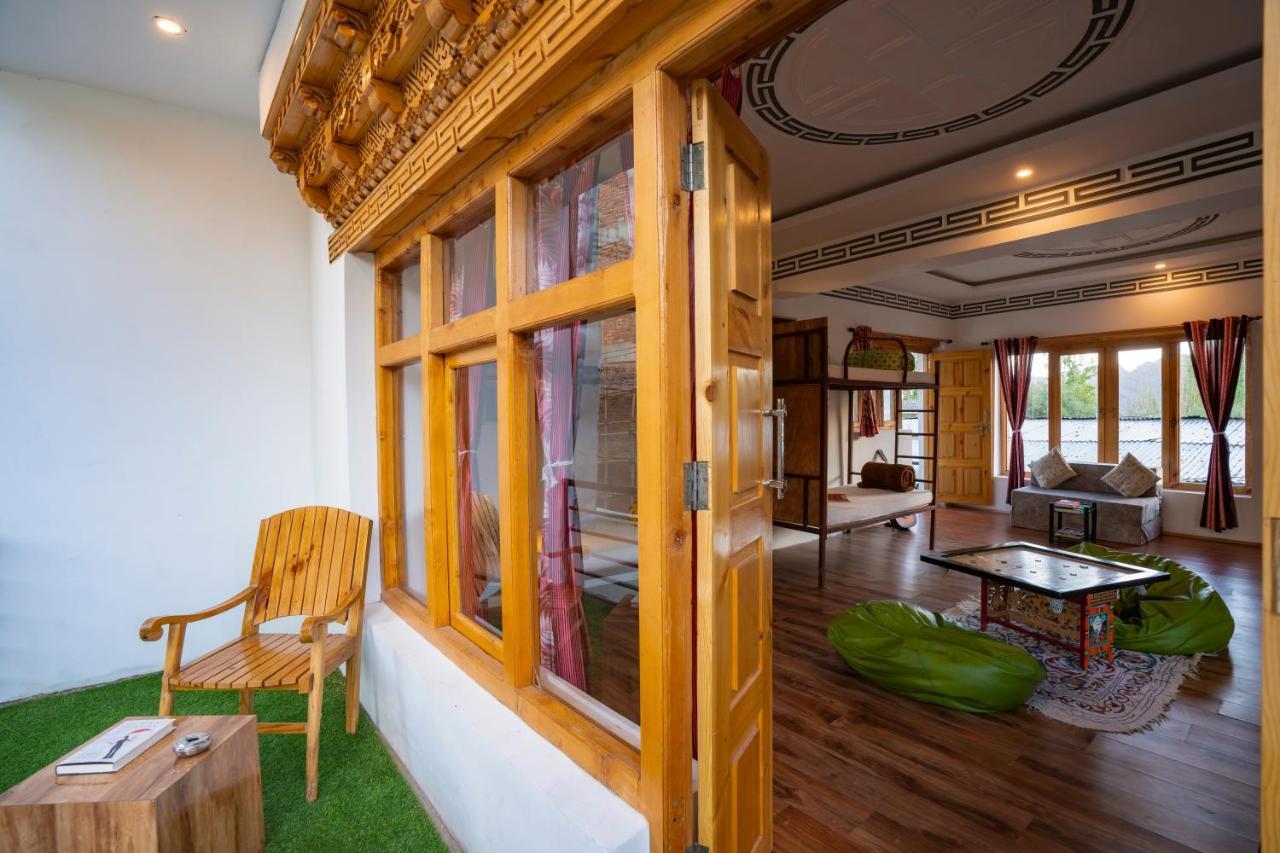 Rainbow Hostelier Leh Esterno foto