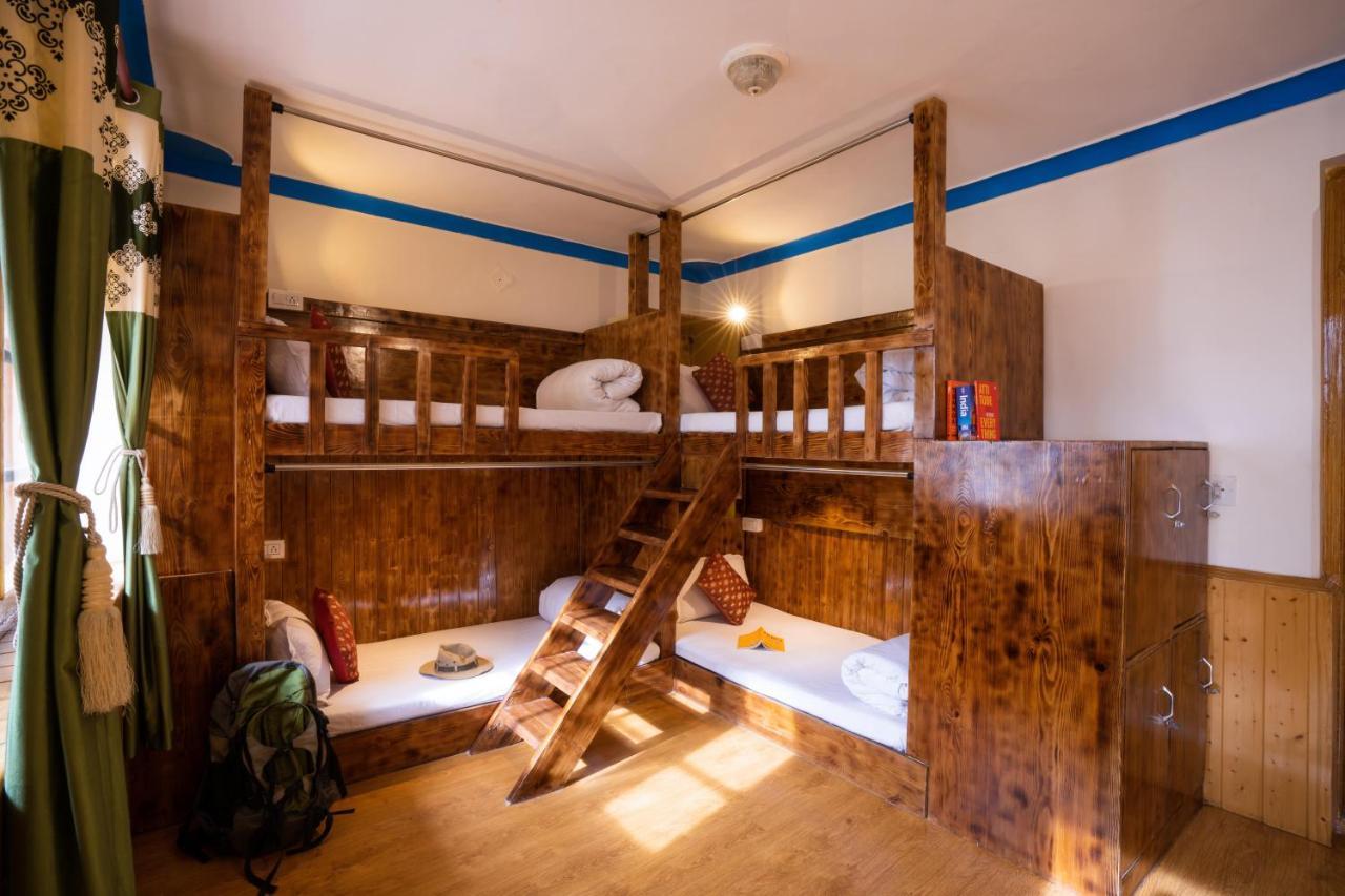 Rainbow Hostelier Leh Esterno foto